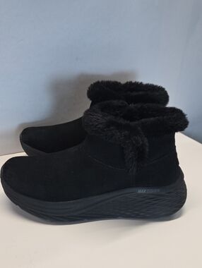 Skechers Black Faux-Fur Slip-On Ankle Booties Size 8